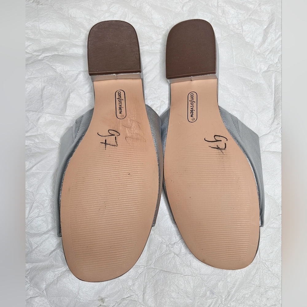 ❤️Comfortview Silver "Capri" Sandals Slides Size 12M Casual Shoes Cruise Slipon - Picture 4 of 8